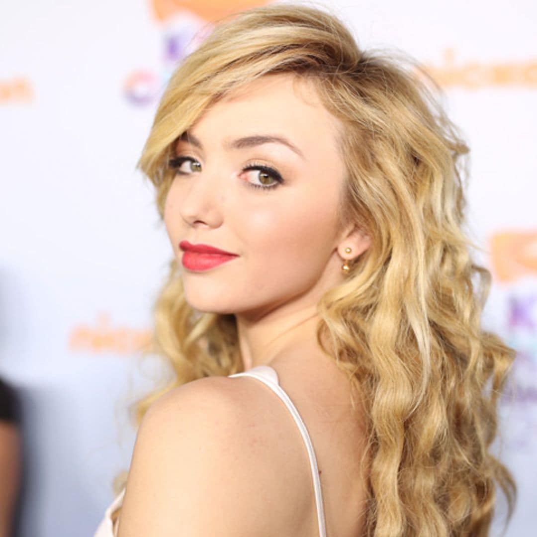 Peyton List pone a prueba el accesorio que arrasa en las pasarelas