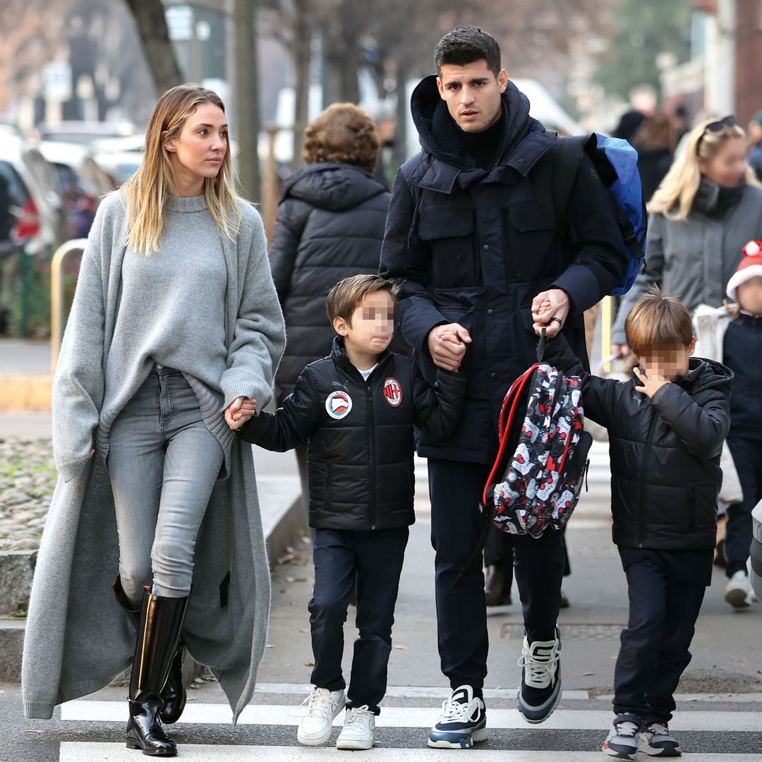 Alice Campello con Álvaro Morata y sus hijos por Milán