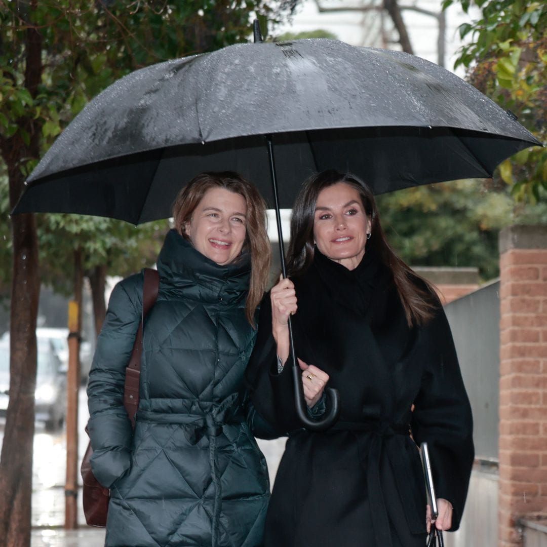 La buena sintonía de la Reina y su mano derecha al llegar a una reunión de trabajo