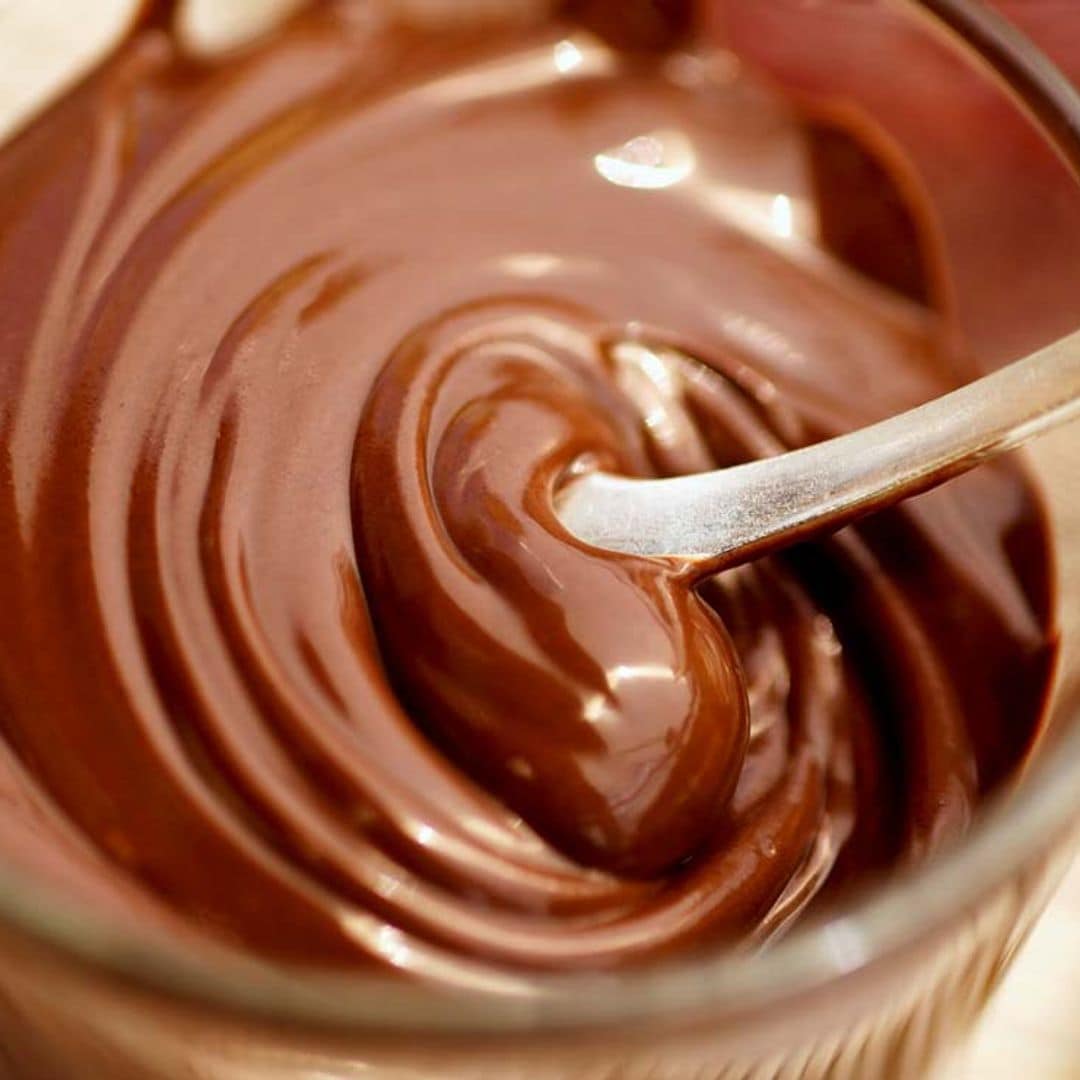 Cómo hacer crema de cacao y avellanas casera y sin azúcar