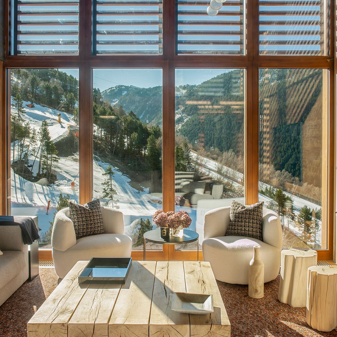 ¡Bienvenidos a Baqueira! Una casa de lujo a pie de pistas con espectaculares vistas al Valle de Arán