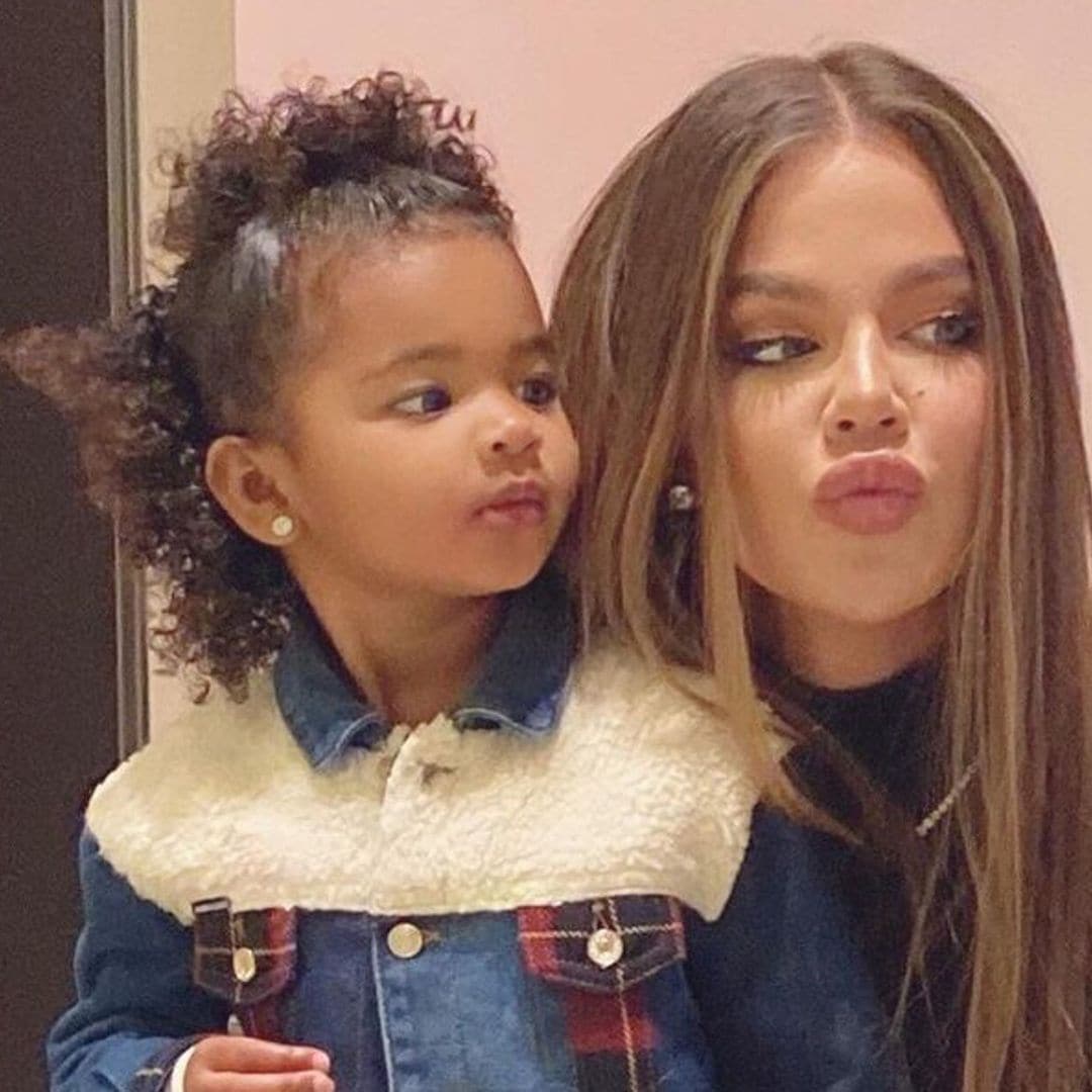 True heredó de mamá una obsesión que tiene muy preocupada a Khloé Kardashian