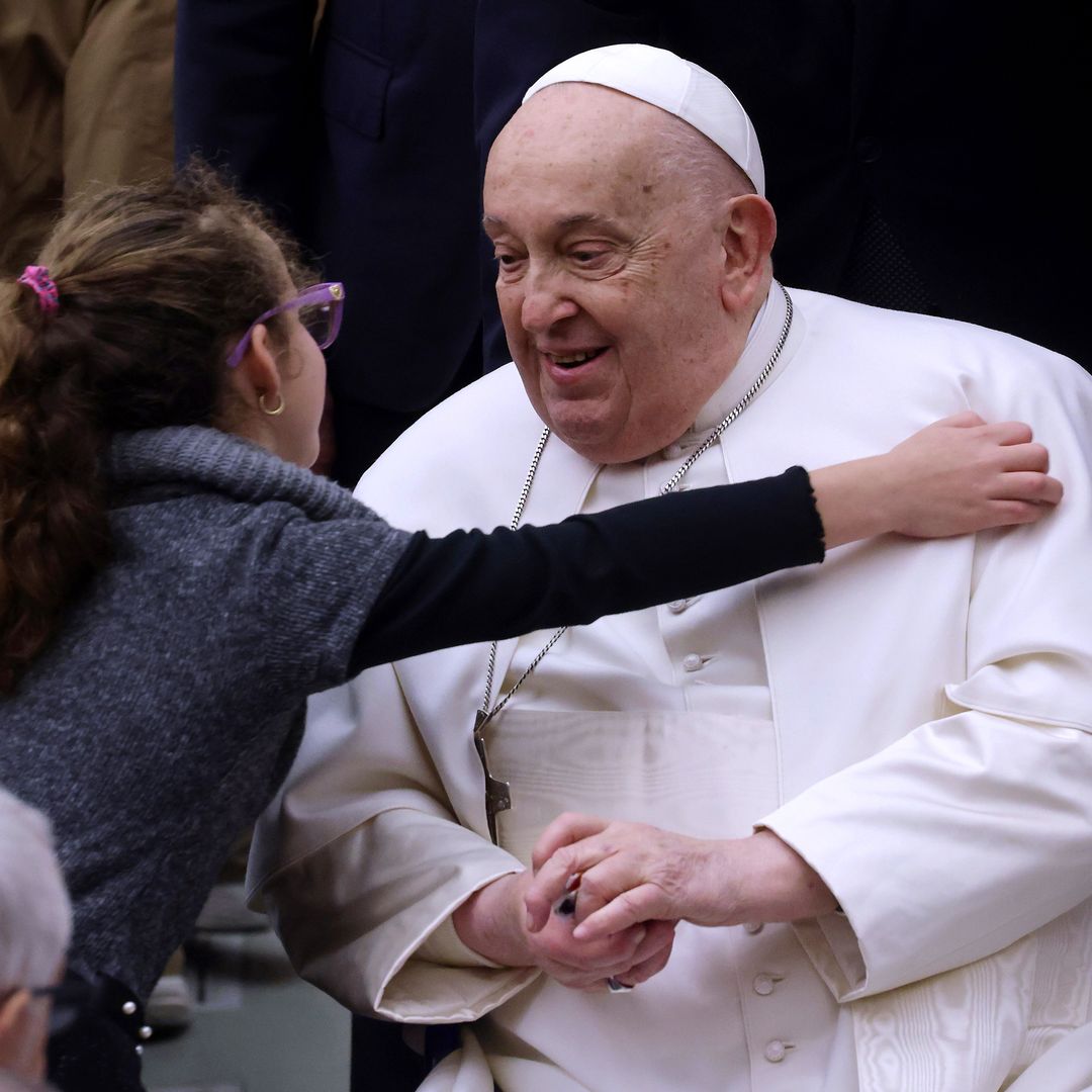 Última hora sobre el estado de salud del papa Francisco, que experimenta una leve mejoría