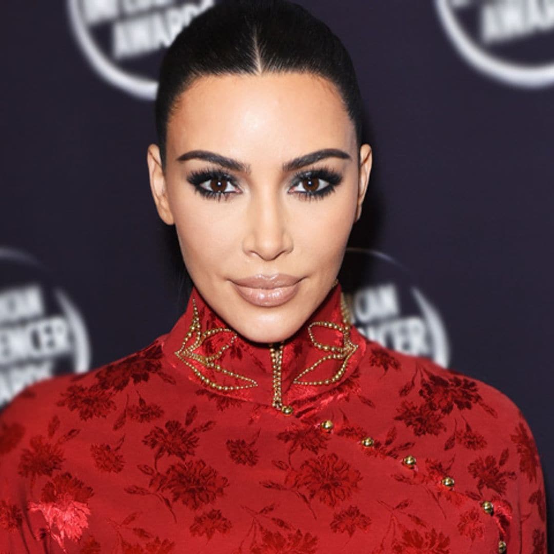 ¿Le ha copiado Kim Kardashian el peinado a Rosalía?