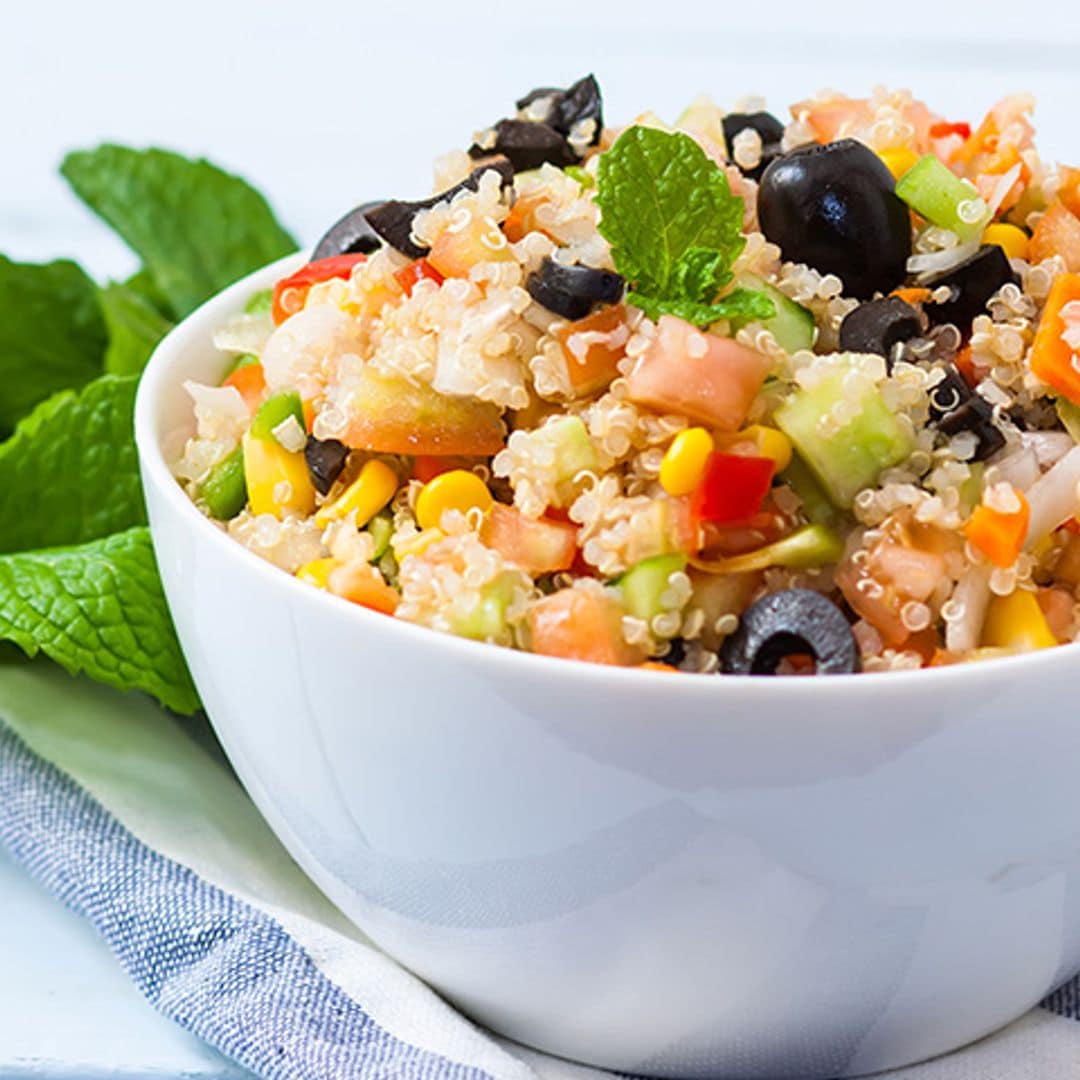 Quinoa con garbanzos y cúrcuma