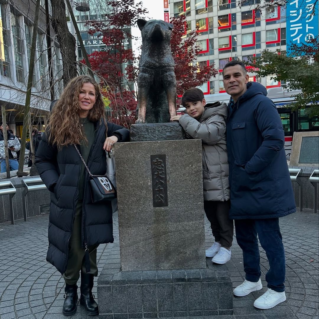 De la mano de su hijo, Jaydy Michel y Rafa Márquez disfrutan de sus vacaciones por Japón