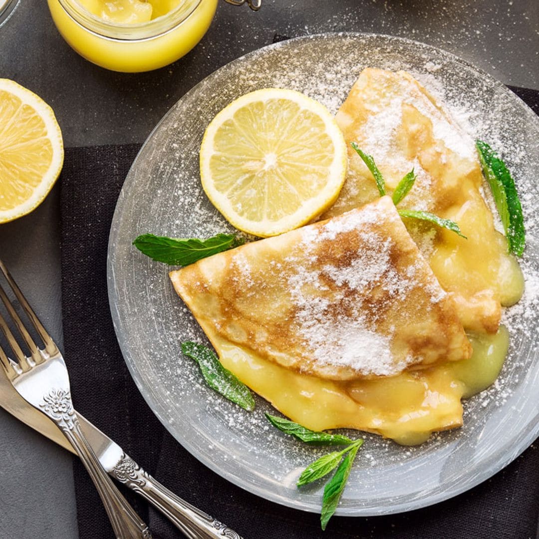 Crepes rellenas con crema de limón