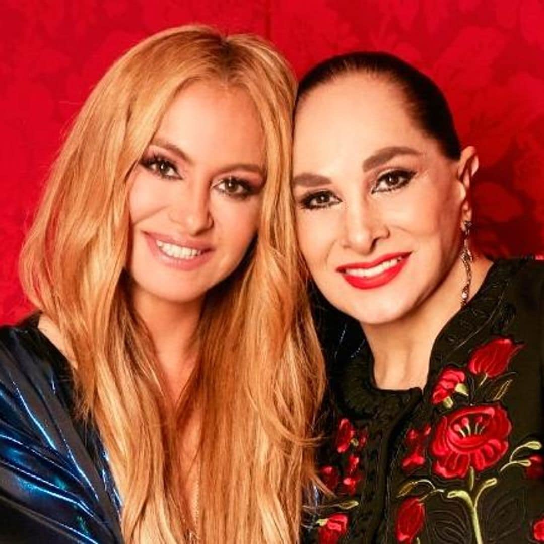 Paulina Rubio revela cómo lidia con la pérdida de su mamá, Susana Dosamantes