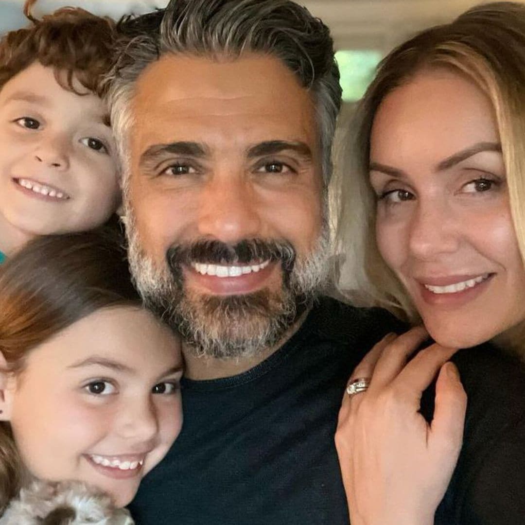 Jaime Camil reconecta a sus hijos con sus raíces latinas a través de los viajes