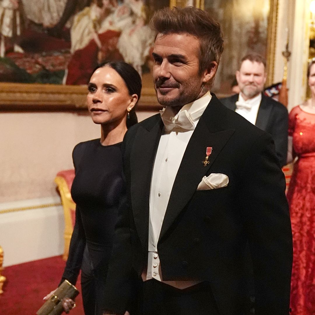 Victoria y David Beckham brillan en el banquete de Estado del rey Carlos III en honor al emir de Catar