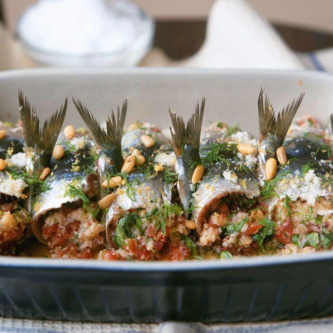 Sardinas asadas rellenas de cuscús y piñones