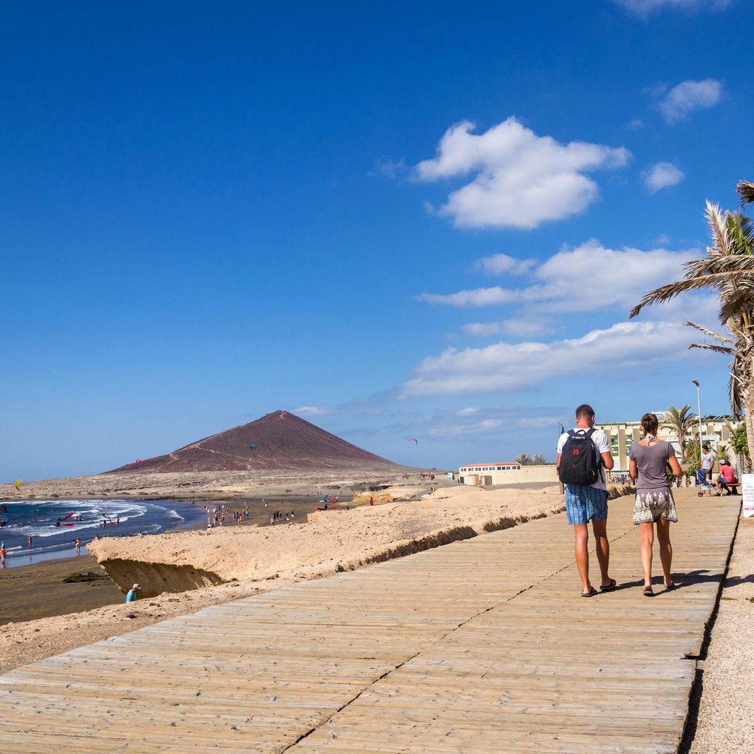 Playa de El Médano y Montaña Roja, Granadilla de Abona.