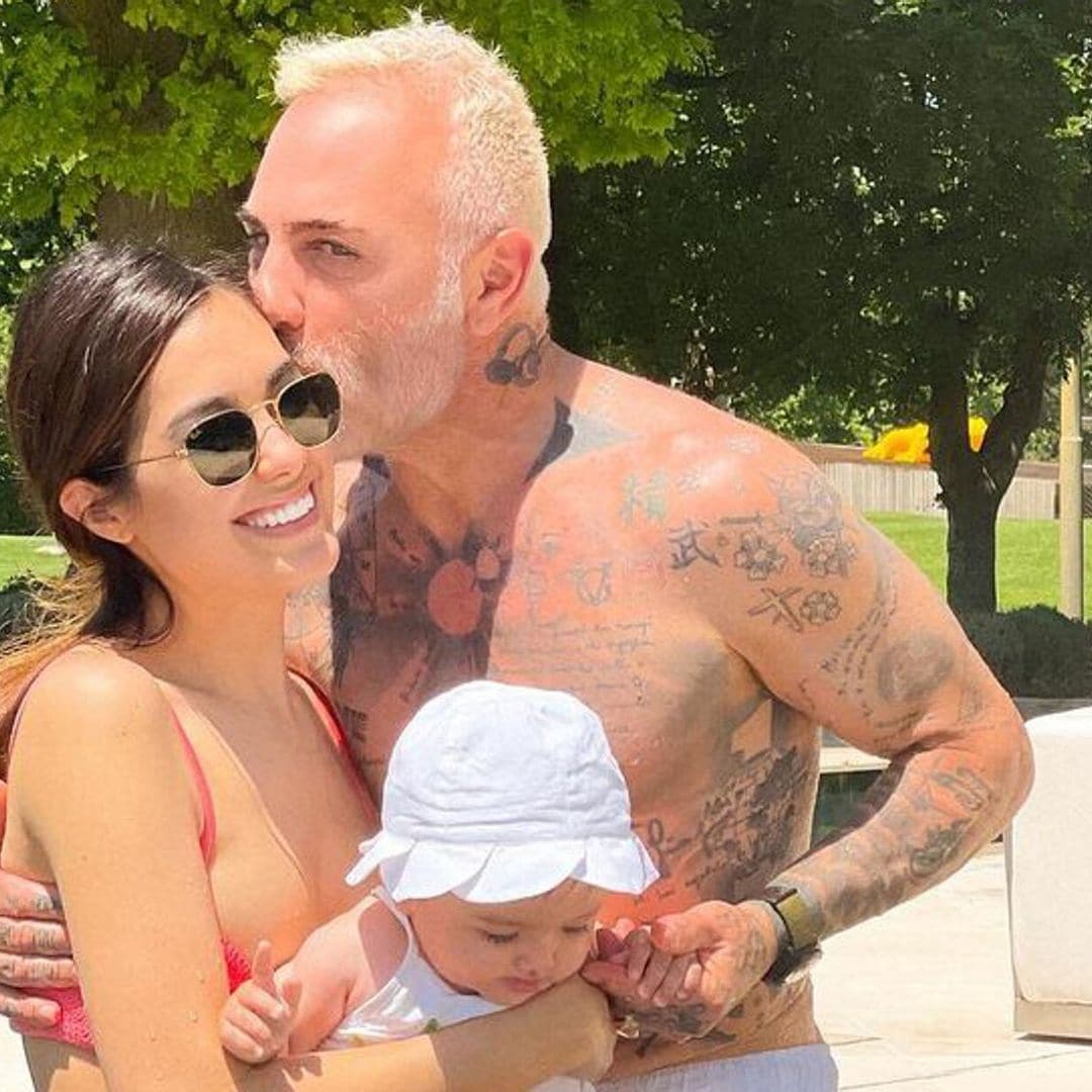 Gianluca Vacchi presume el ‘primer baño de mar’ de su bebé, la pequeña Blu