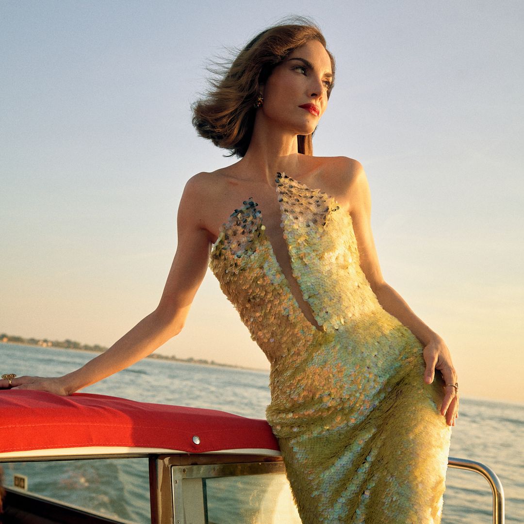 Eugenia Silva deslumbra en el Festival de Venecia con vestido de lentejuelas Alta Costura y calzado metalizado