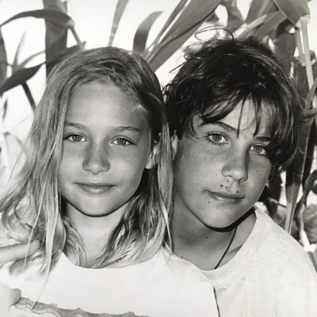 Beatrice Borromeo abre el álbum de fotos de su infancia para felicitar el cumpleaños a su hermano Carlo: así es él