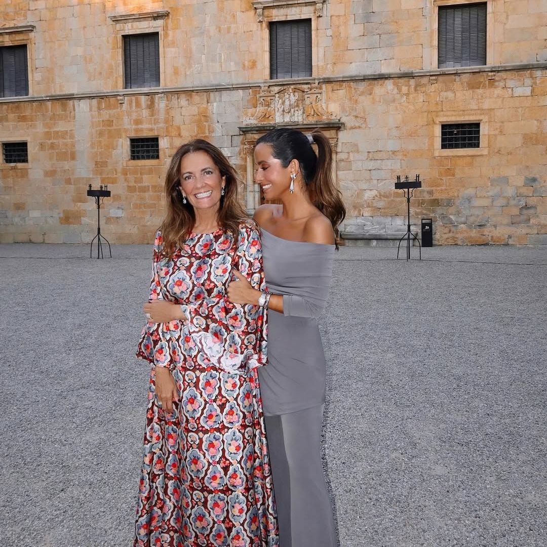 La familia de María Fernández-Rubíes vive su gran noche en la espectacular fiesta de cumpleaños de la madre de la 'influencer'