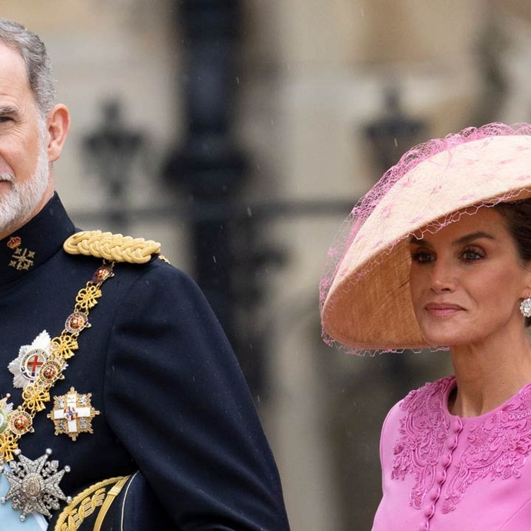 Recordamos el espectacular look con el que la reina Letizia cautivó en la coronación de Carlos III al cumplirse el primer aniversario