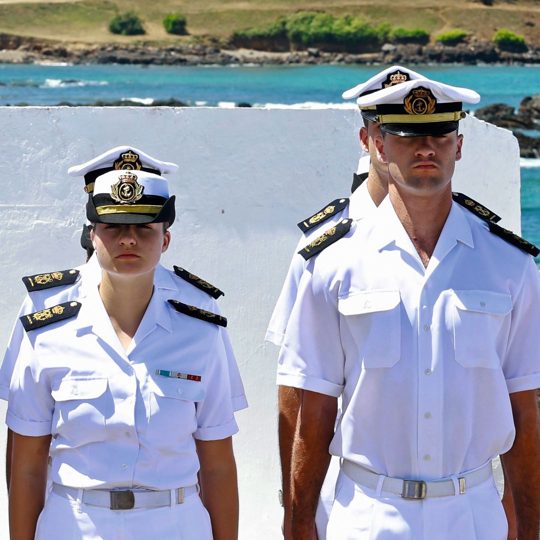 La princesa Leonor con sus compañeros en Bahía