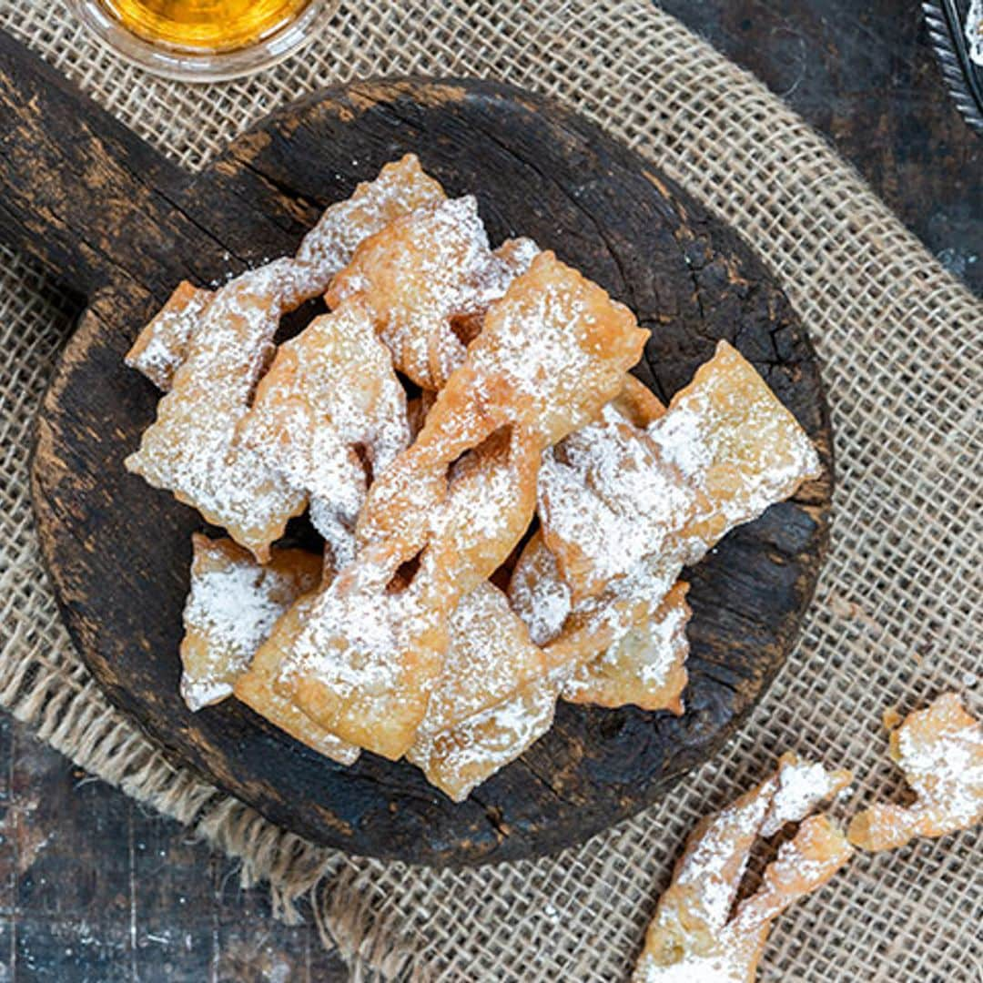 Chiacchiere o pastas italianas de carnaval