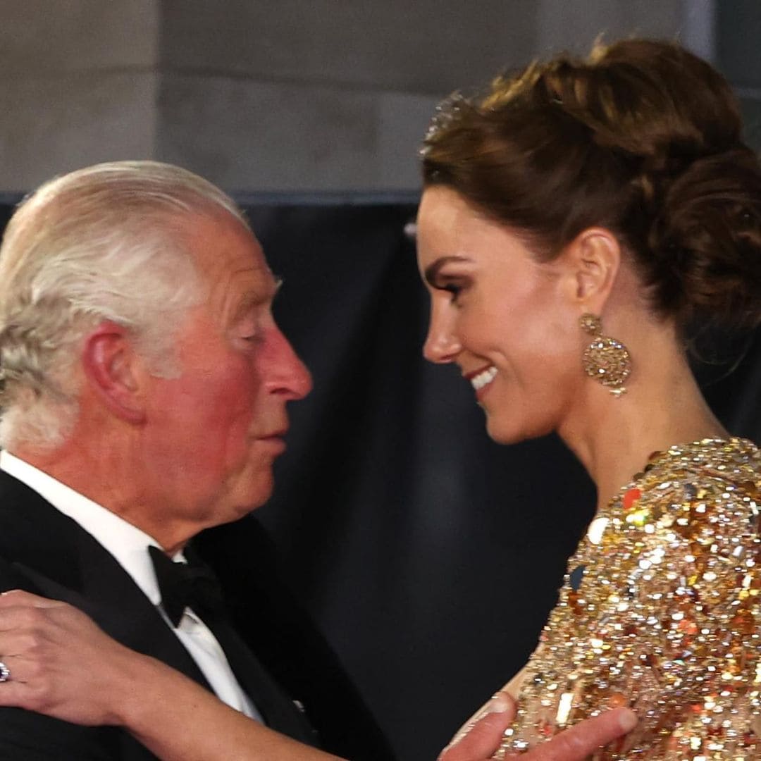 El rey Carlos y su nuera, la princesa Kate, se apoyan mutuamente en medio de su condición
