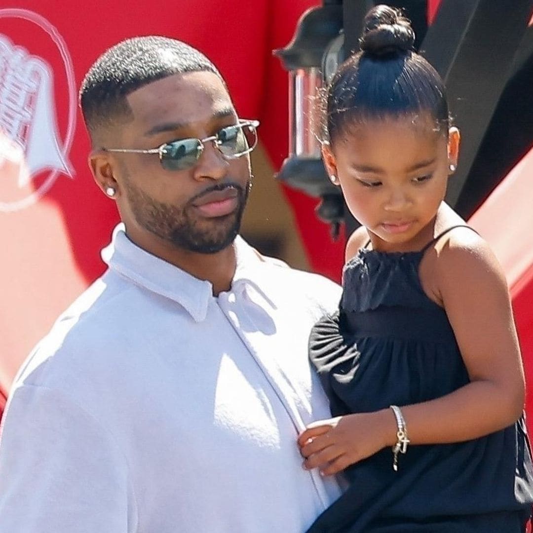 Como nunca, Tristan Thompson presume sus mejores pasos al lado de su pequeña True