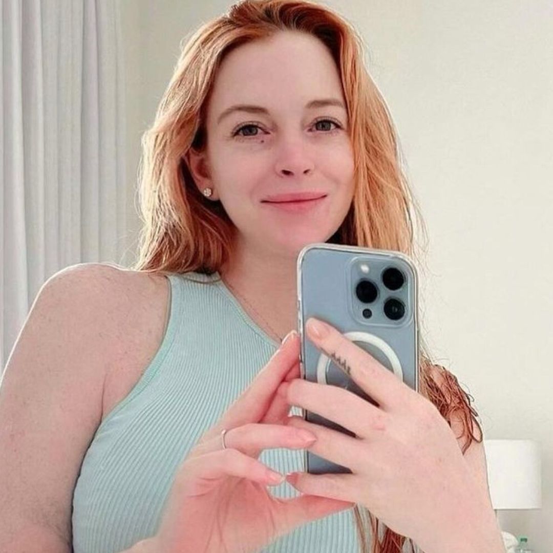 Orgullosa, Lindsay Lohan muestra su figura post parto sin ningún filtro