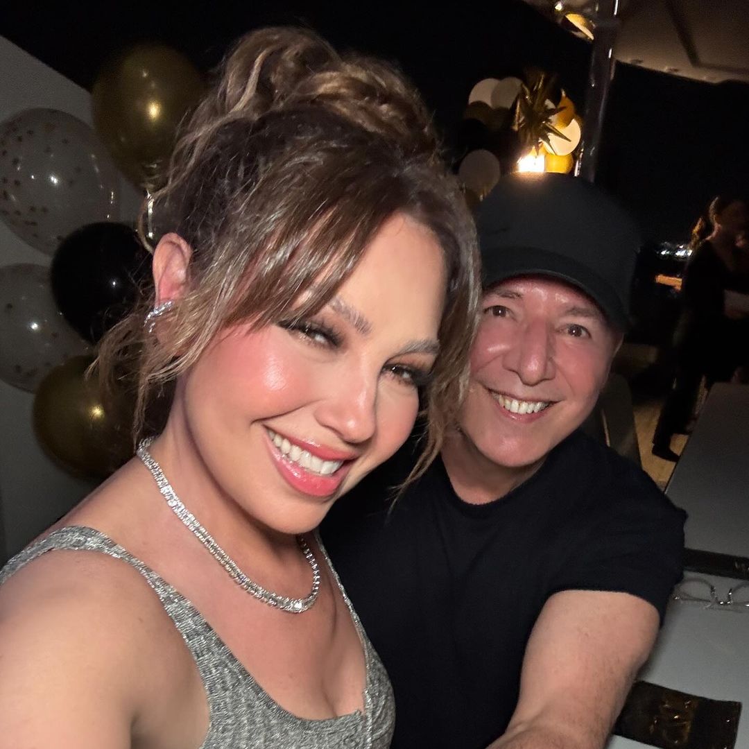 Thalía da vistazos de su festejo de Año Nuevo junto a Tommy Mottola y comparte un emotivo mensaje