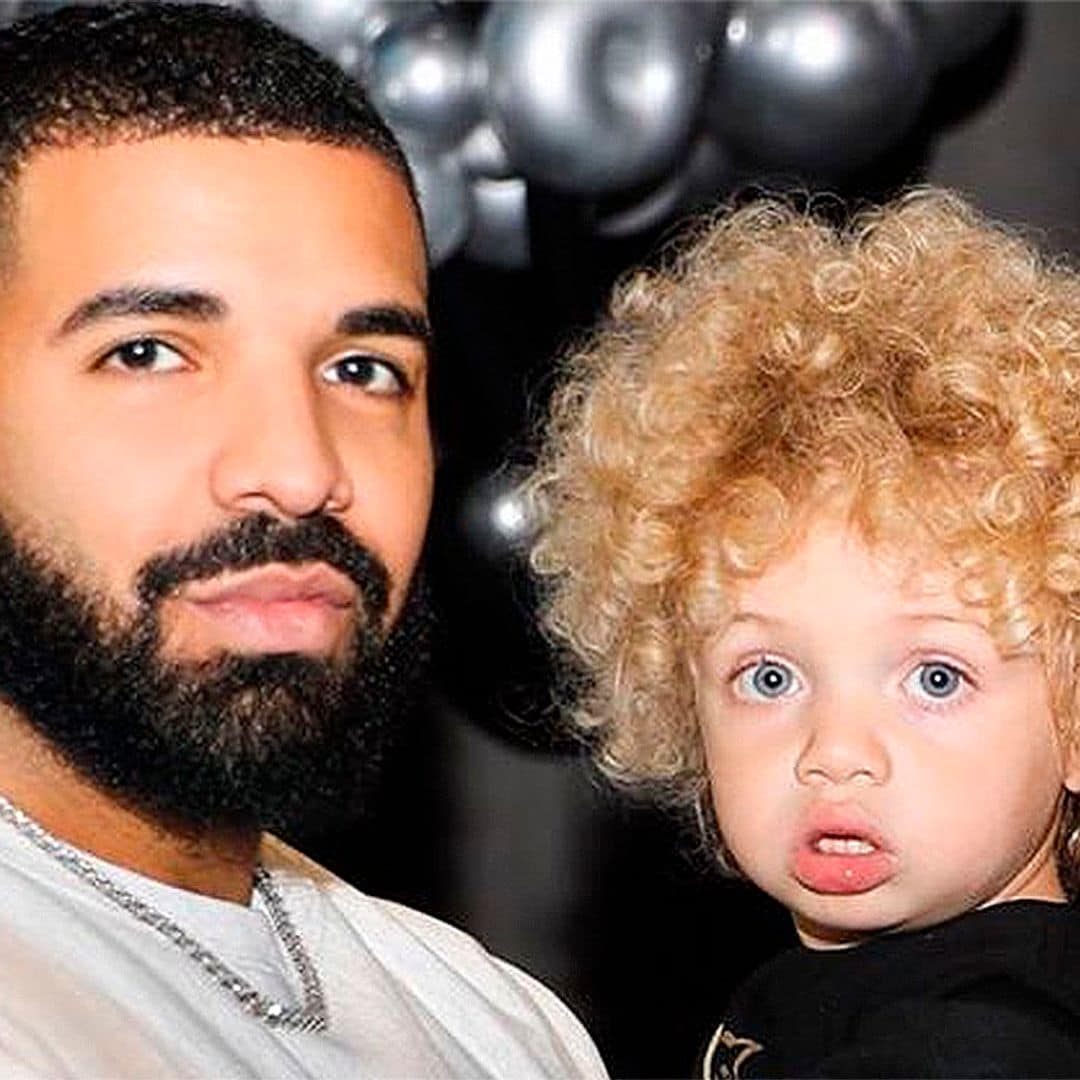 Drake presenta a su hijo Adonis, rubio y con ojos azules