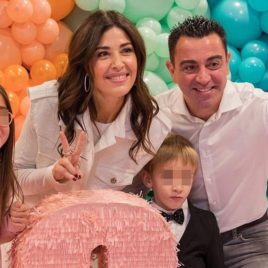 Así es la familia que Xavi Hernández ha formado con Nuria Cunillera, su mujer y su gran apoyo