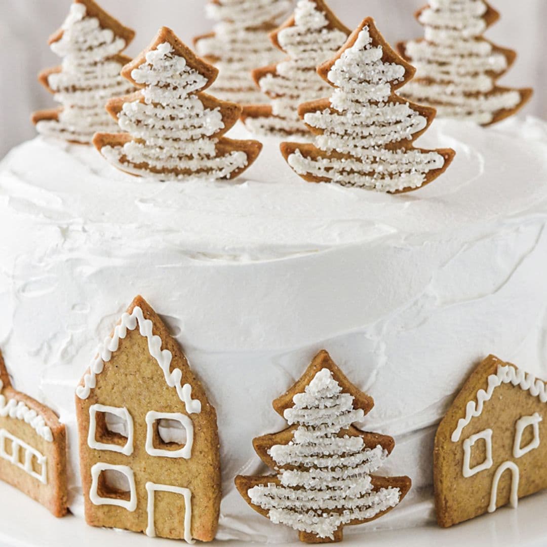 Tarta 'nevada' con galletas navideñas