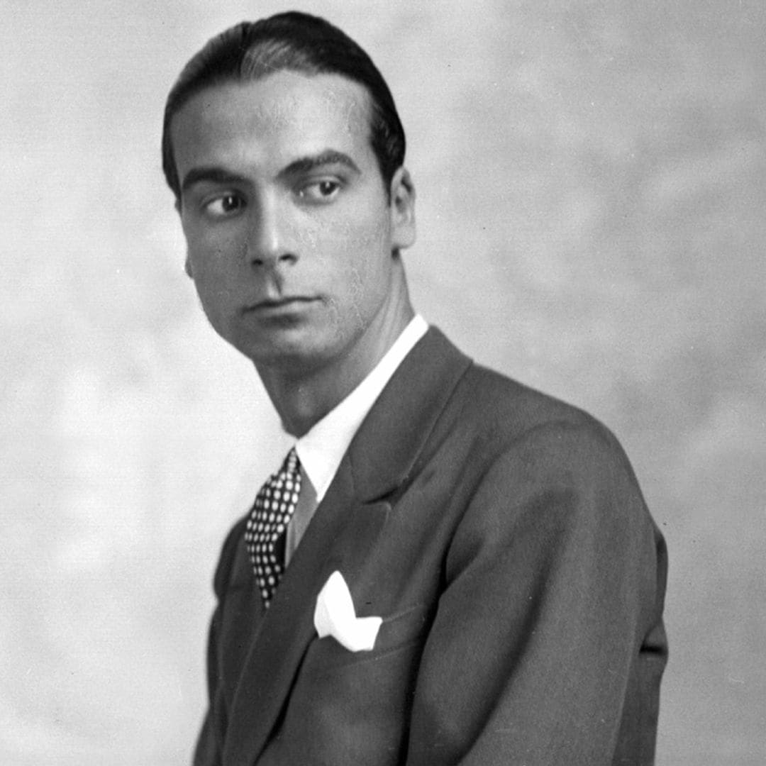 Cristóbal Balenciaga, el gran maestro de la moda, por fin tendrá la serie que se merece