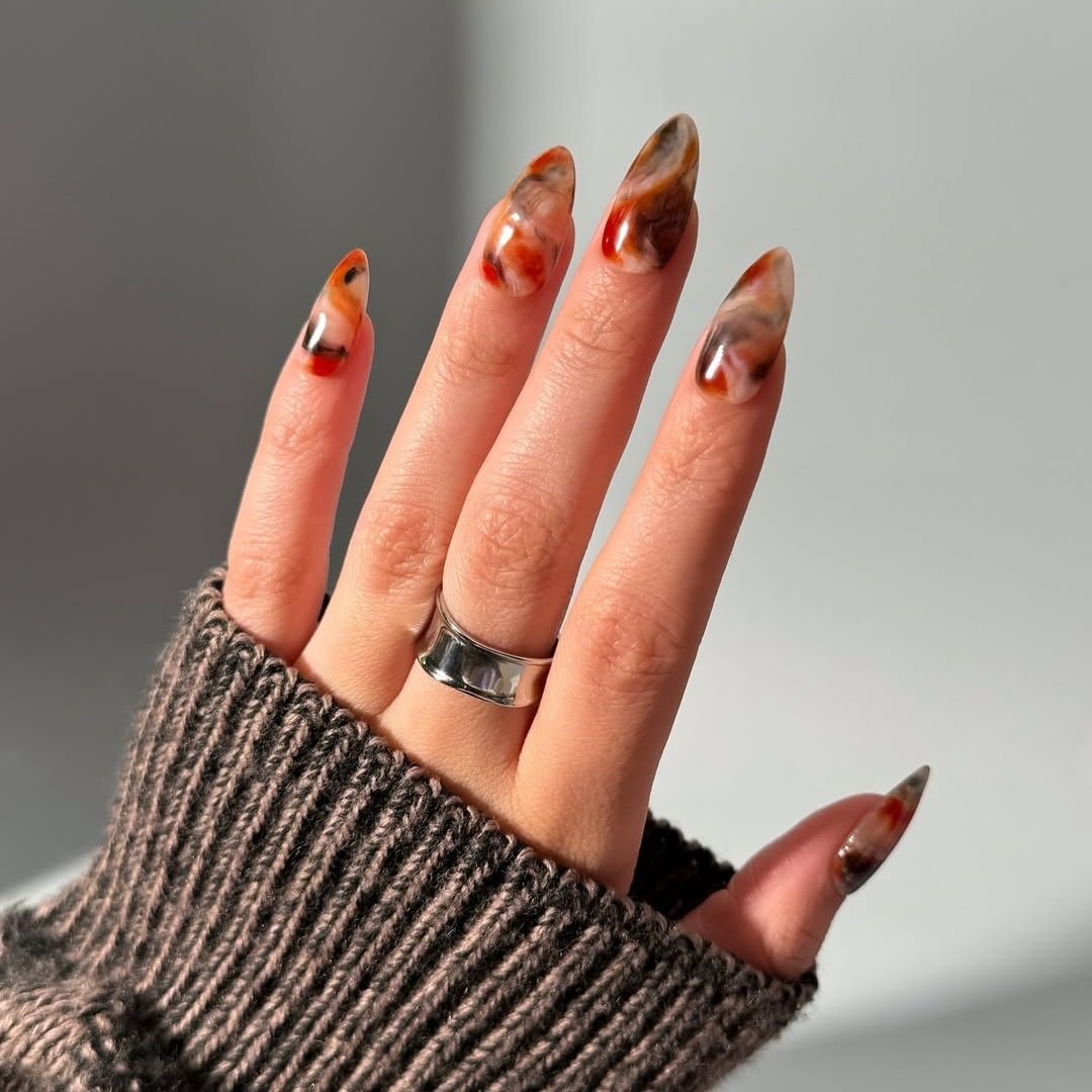 'Marble nails' y otras manicuras de tendencia que combinan con todo