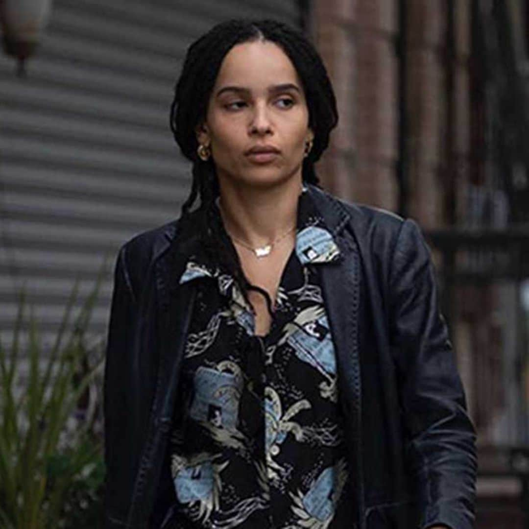 Con prendas de su armario e inspirado en Winona Ryder: los secretos del vestuario de Zoë Kravitz en 'Alta fidelidad'