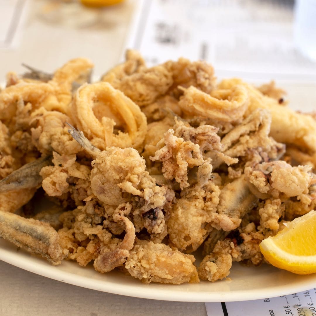 Cómo hacer fritura de pescado al estilo andaluz