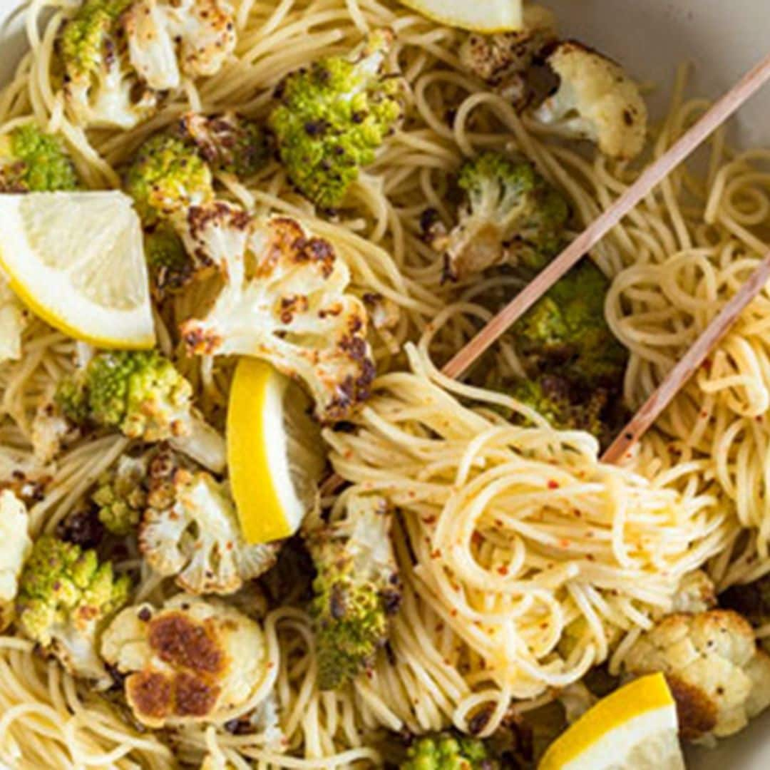 Pasta con romanesco y coliflor