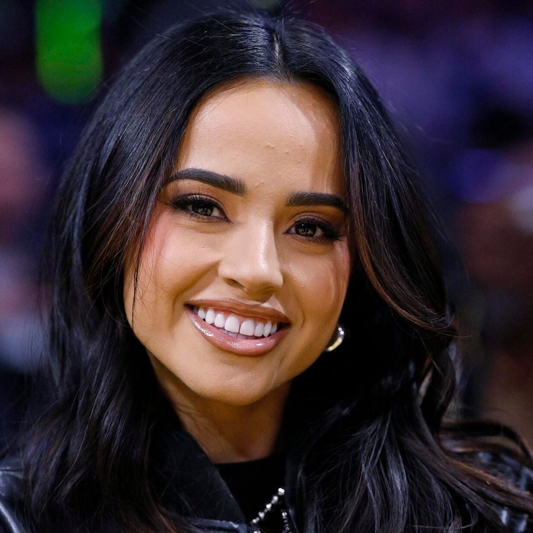 Becky G reflexiona sobre superar el pasado y comparte un mensaje con sus fans