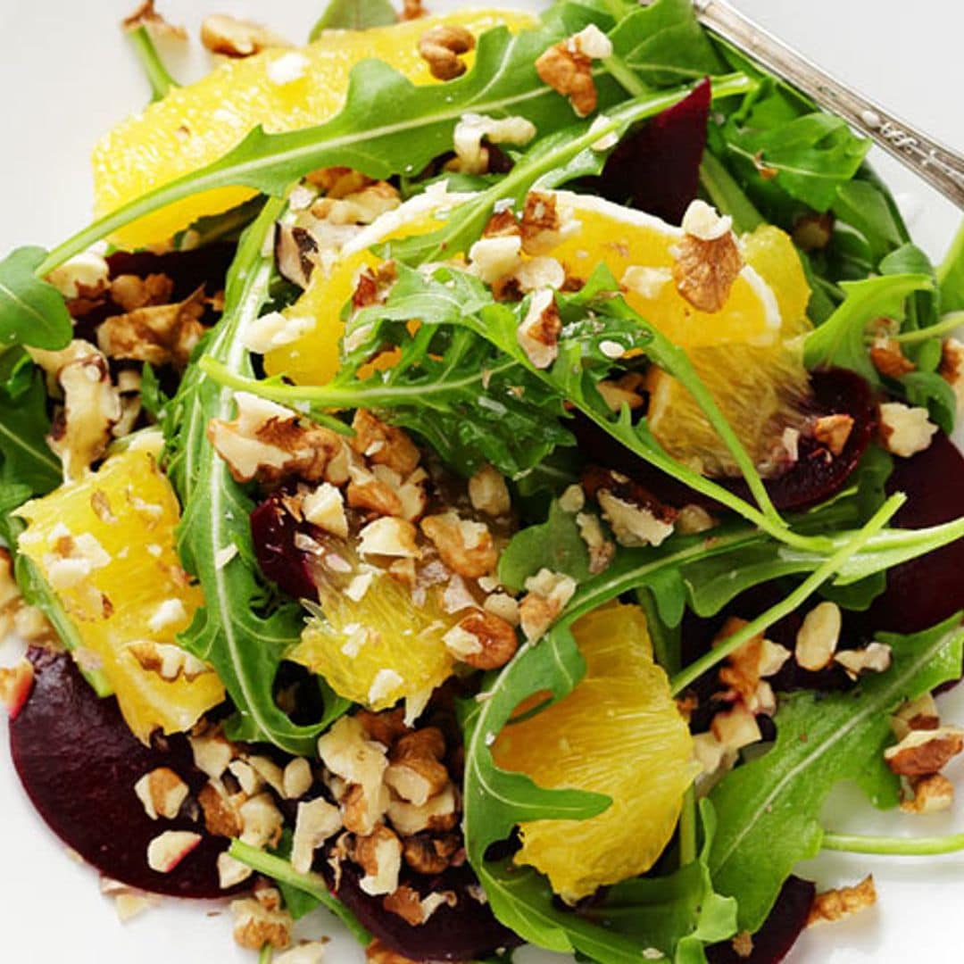 Ensalada de rúcula y remolacha con naranja