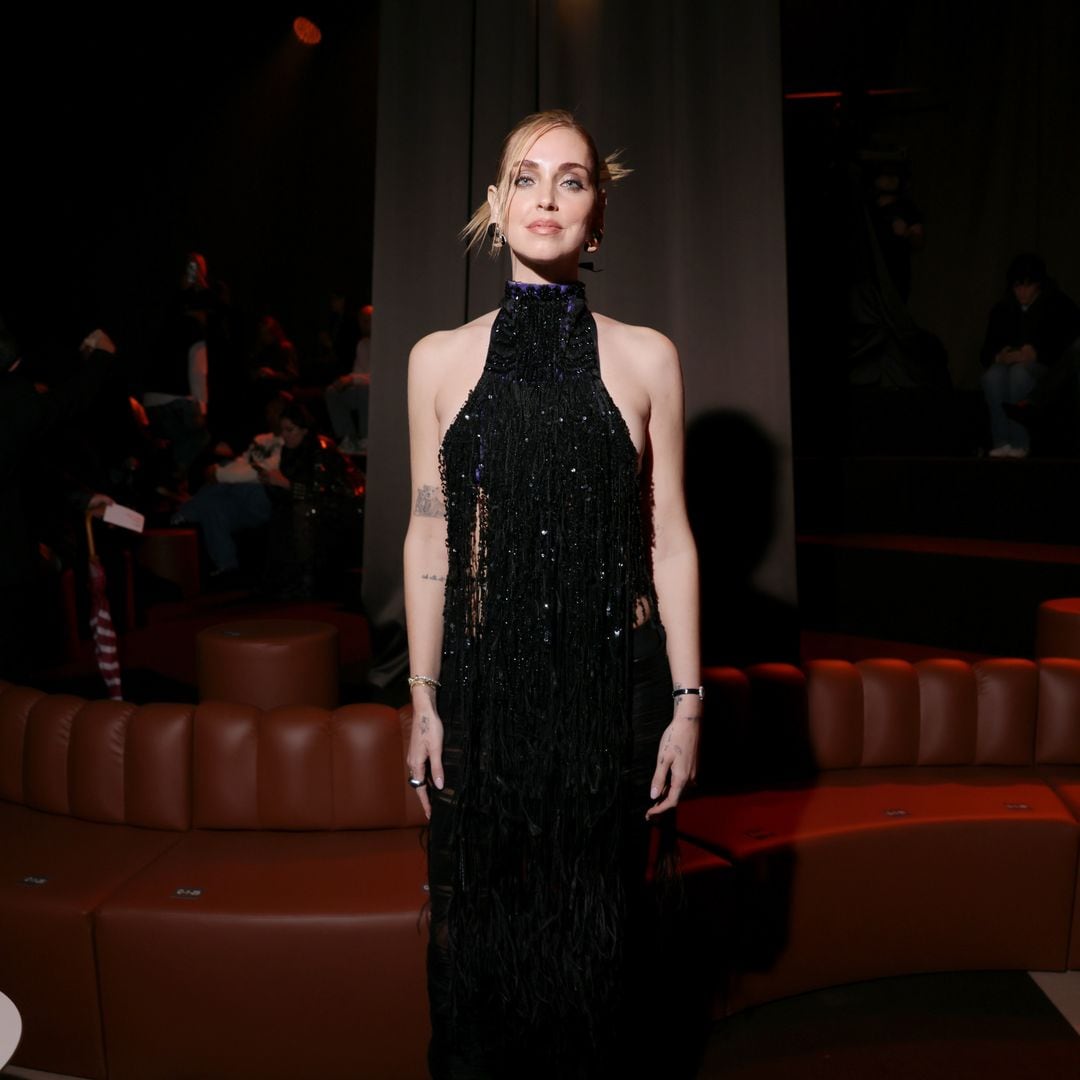 El regreso de Chiara Ferrragni a Milan Fashion Week tras su peor año con un conjunto rompedor: ella no necesita 'revenge dress'