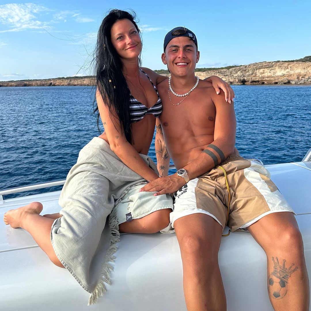 ¿Su luna de miel? Oriana Sabatini y Paulo Dybala pasean por las costas italianas a un mes de su boda