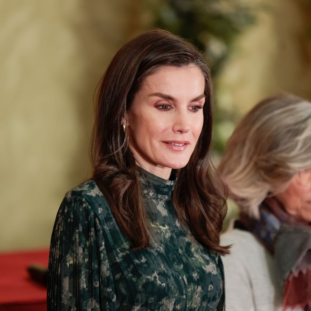 Reina Letizia vestido estampado