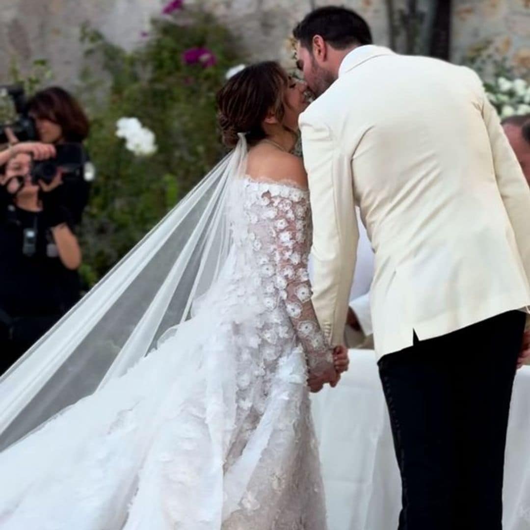 Los detalles del impresionante vestido de Sofía Castro para su boda religiosa