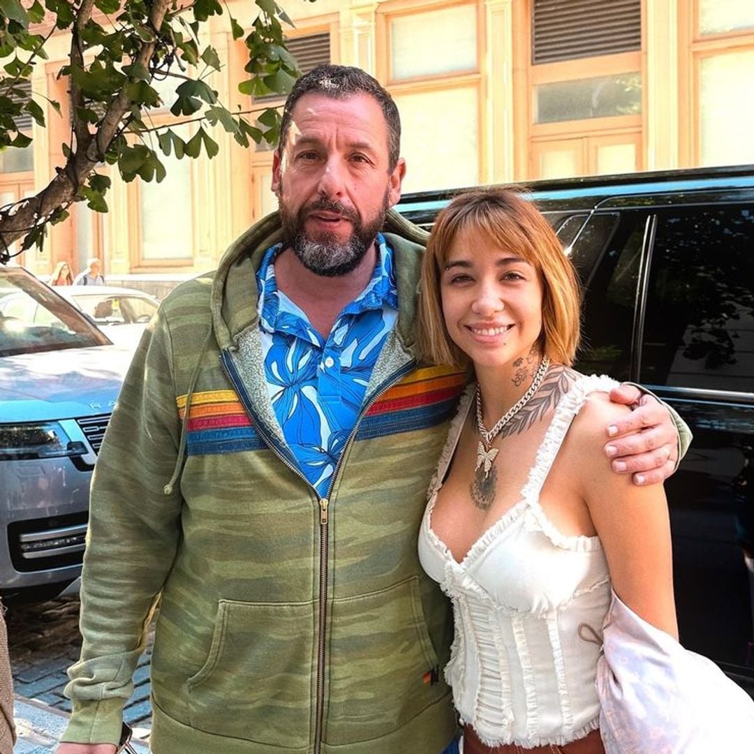 María Becerra cumple su sueño de conocer a Adam Sandler en su paso por Nueva York