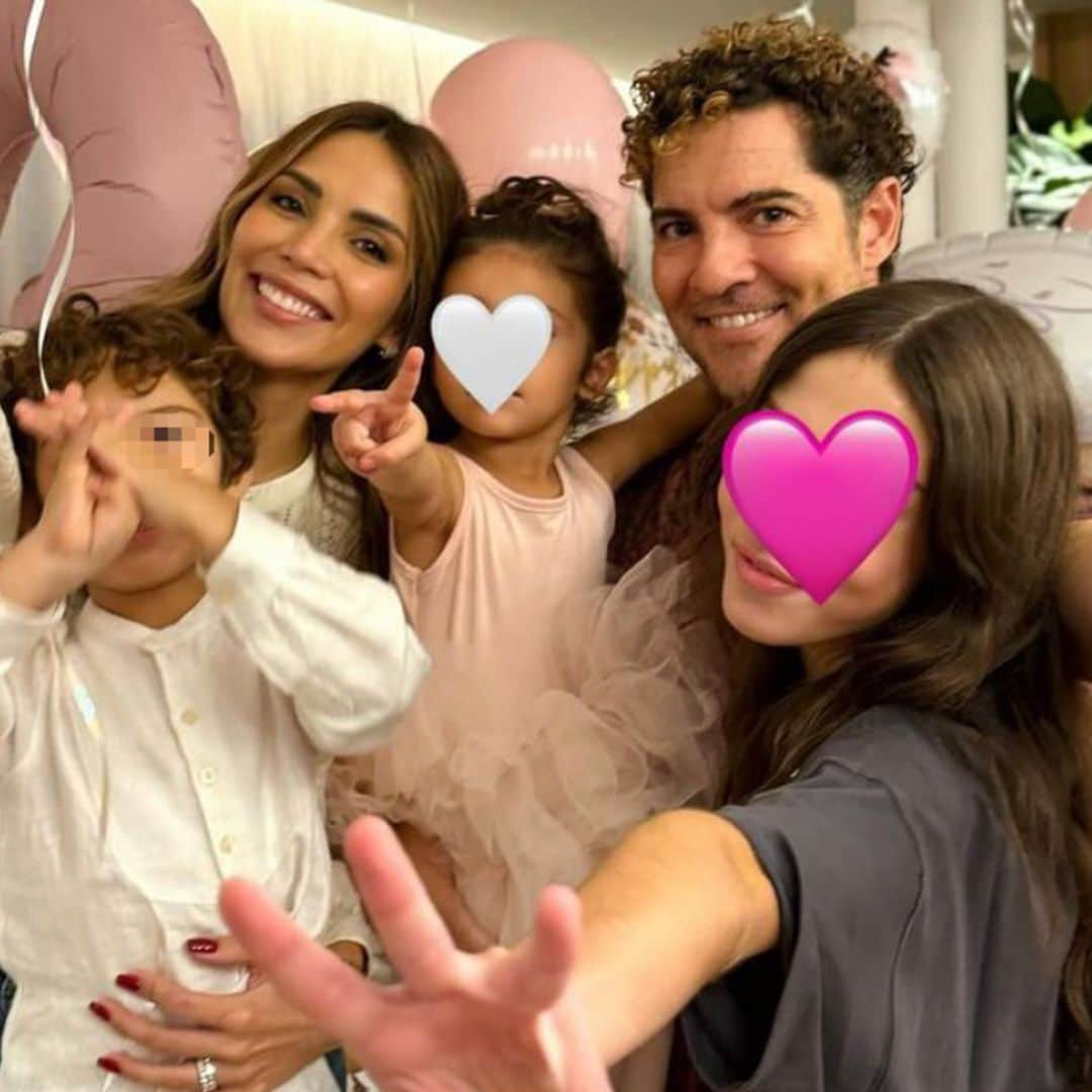 La hija pequeña de Rosanna Zanetti y Bisbal sopla las velas por su tercer cumpleaños, ¡ayudada por sus dos hermanos!