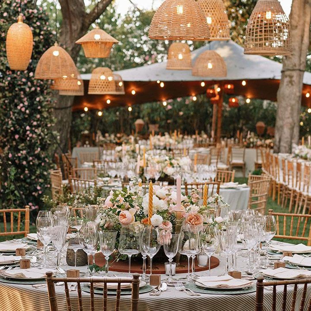 Las mesas, las vajillas... todos los detalles de la decoración de la boda de Tamara