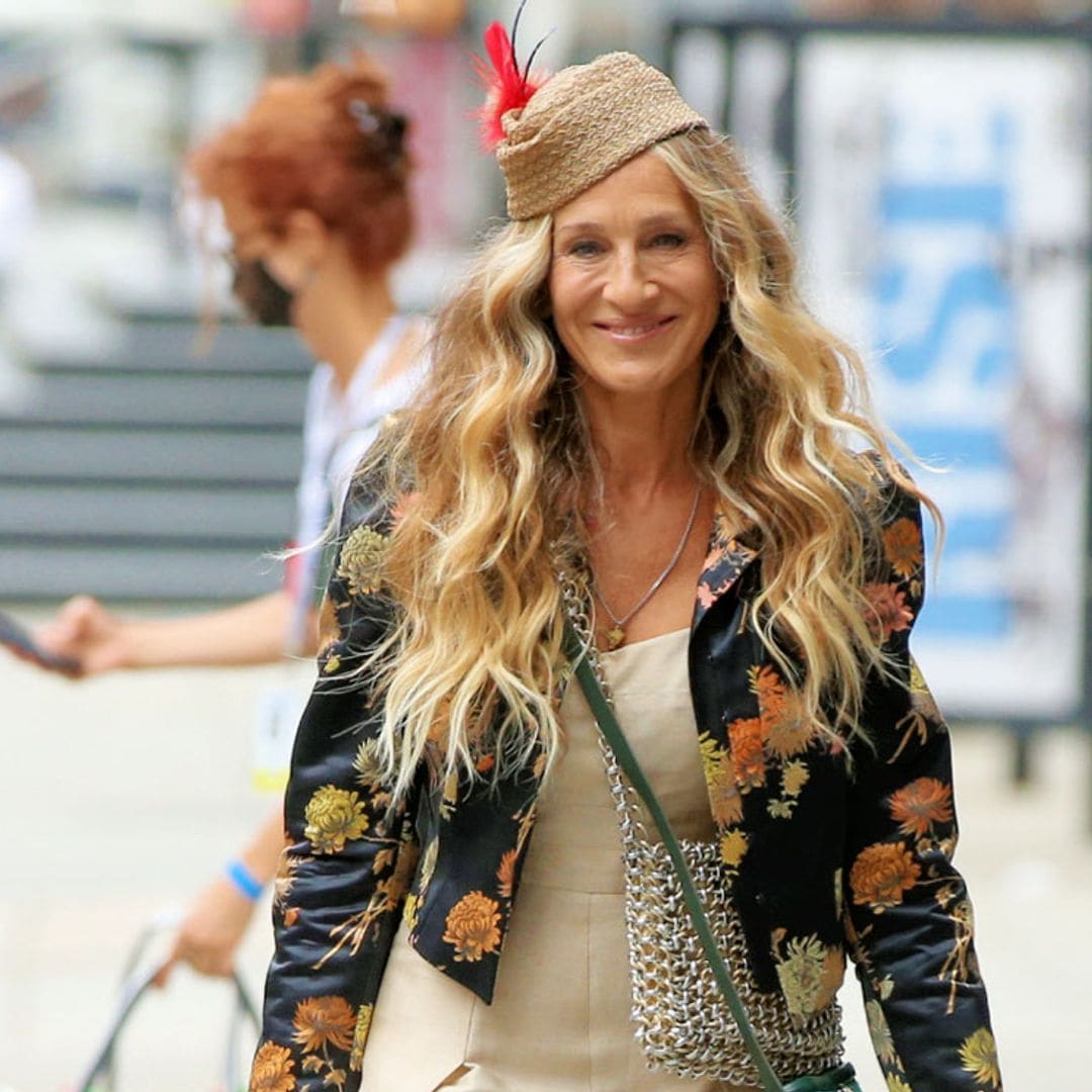 ¡Misterio resuelto! Así viste Carrie Bradshaw en 2021