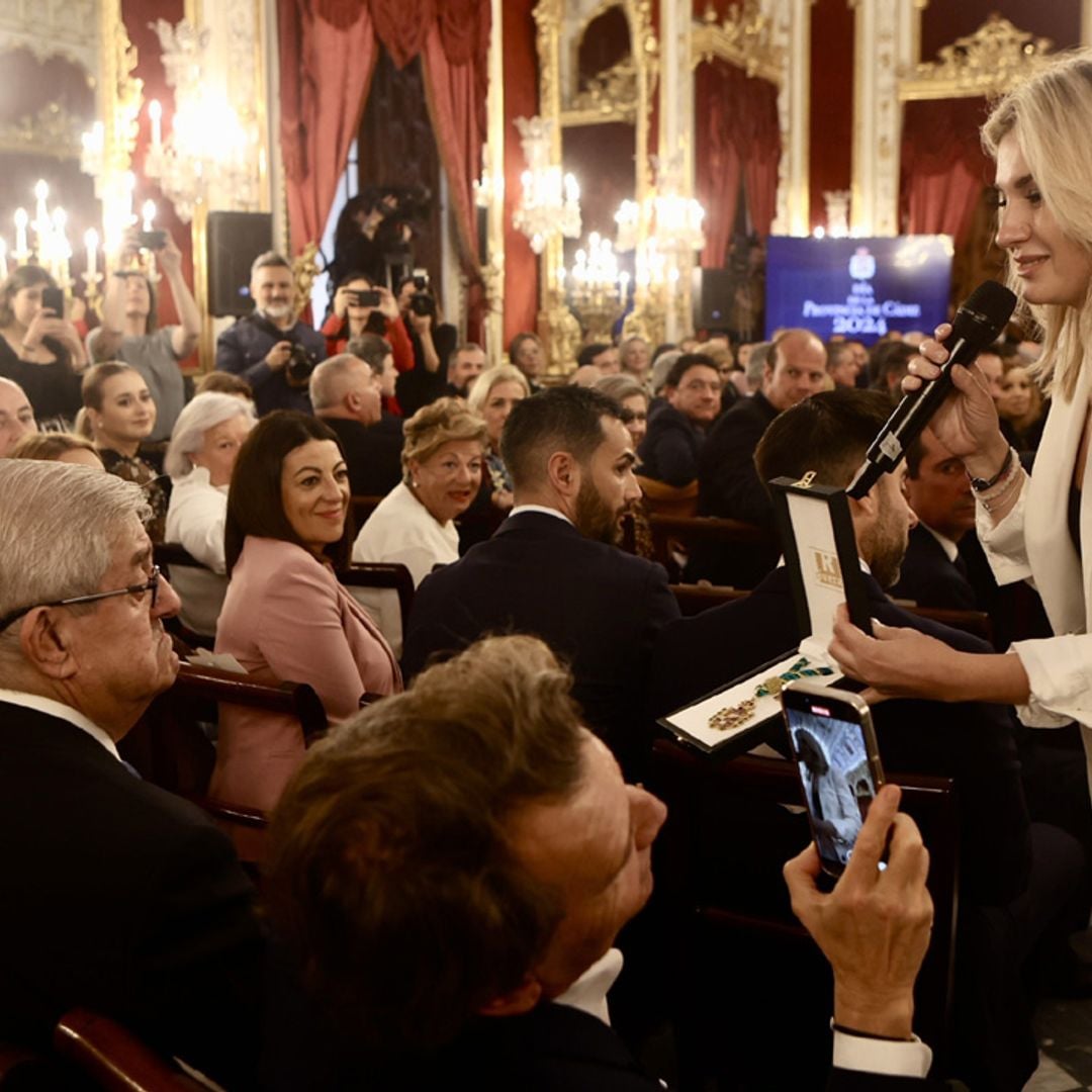 La emoción de Sandra Golpe al recordar la historia de amor de sus padres y dedicarles su último premio