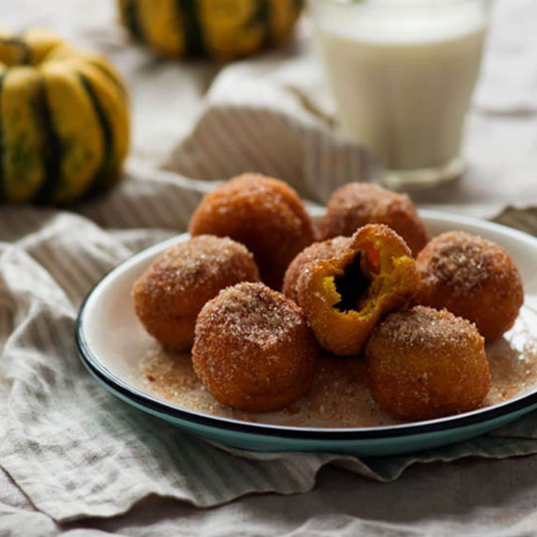 Buñuelos de calabaza rellenos de crema de cacao