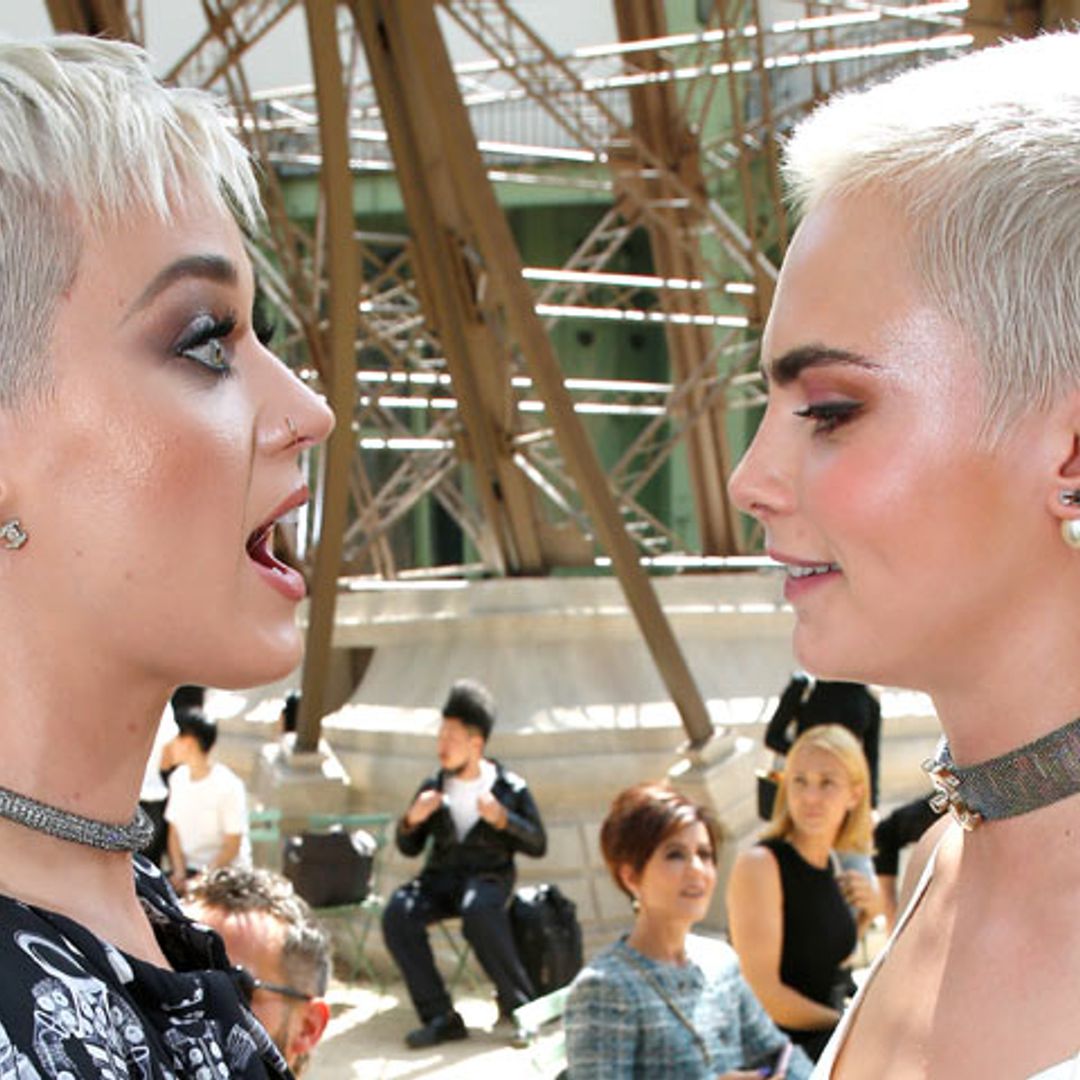 La divertida imagen de Katy Perry y Cara Delevingne, convertidas en gemelas por su corte de pelo