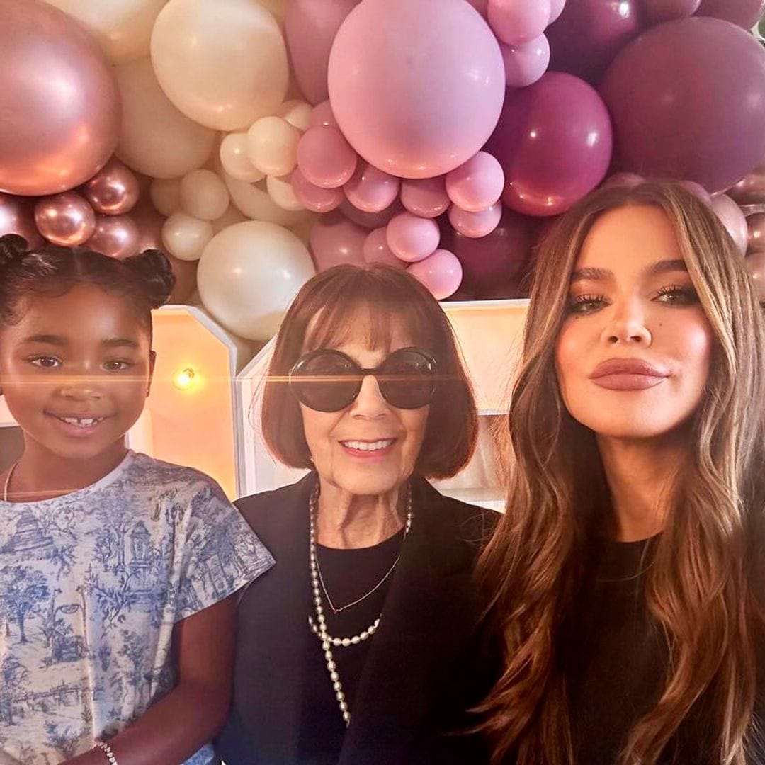 No te pierdas la increíble fiesta de las Kardashian celebrando el 90 cumpleaños de su abuela, ¡parece mucho más joven!