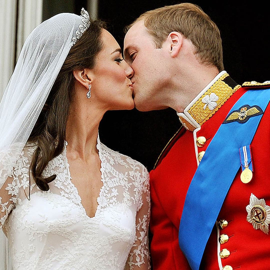 Cambios de última hora y amenaza de bomba: salen a la luz detalles del noviazgo y boda de los duques de Cambridge